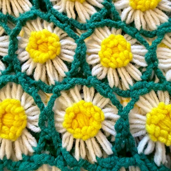 Vintage Handmade Daisy Crochet Afghan Blanket 86" x 51" Floral Yellow Green - Picture 6 of 8